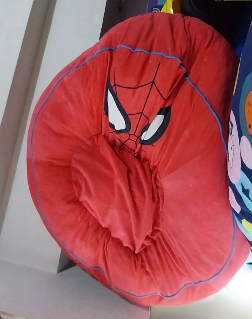 Spider man cushion chair (Category: Infant Playtime) located in Quezon City. Submitted by eastwood22 (Listing ID 1465779583, Image 1). Description: spider man big n thick cushion chair. check google. diamter 1m. thick. 1.5k brand new at sm.