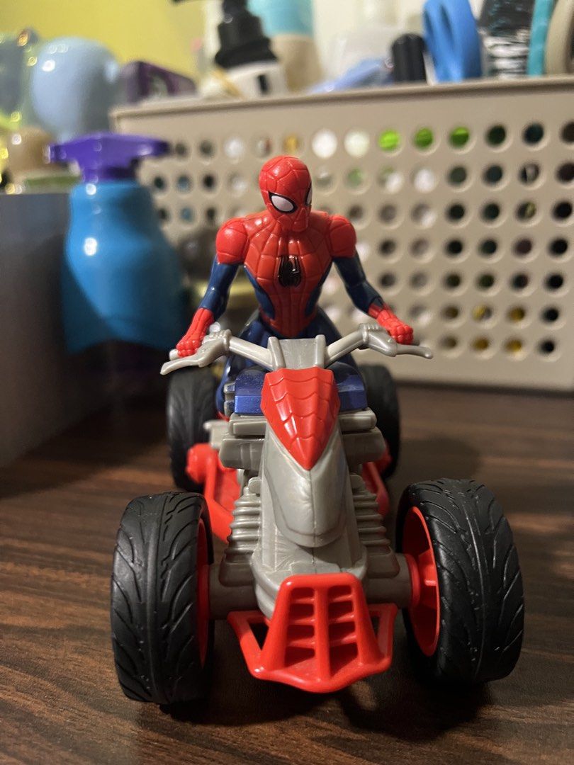Spider-man 2014 (Category: Figurines & Statues) located in Manila. Submitted by mar.quin (Listing ID 1465763195, Image 2). Description: WYSIWYG .