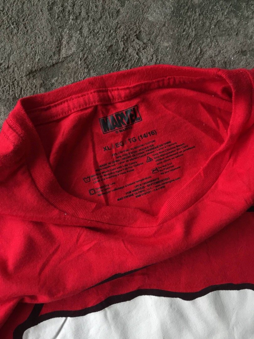 Spider-Man Shirt (Category: Tshirts & Polo Shirts ) located in Calamba. Submitted by mysticcat-5ccee5 (Listing ID 1465904751, Image 2). Description: 📌Marvel Spider-Man Santa Hat(Youth Size) Size XLarge(14-16) Dimes📏 Length-25.5 Width-18 9.5/10 Cr As New Condition No Issue 💸349+Sf 📌Calamba, Laguna.