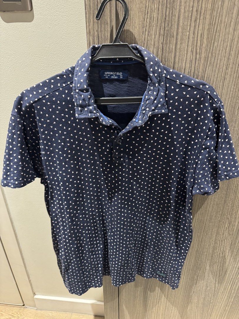 Springfield Polo Shirt (Category: Formal Shirts) located in Mandaluyong City. Submitted by ryansls (Listing ID 1465938142, Image 1). Description: Original 100% Springfield Polo Shirt Size: XS Condition: 8.5/10.