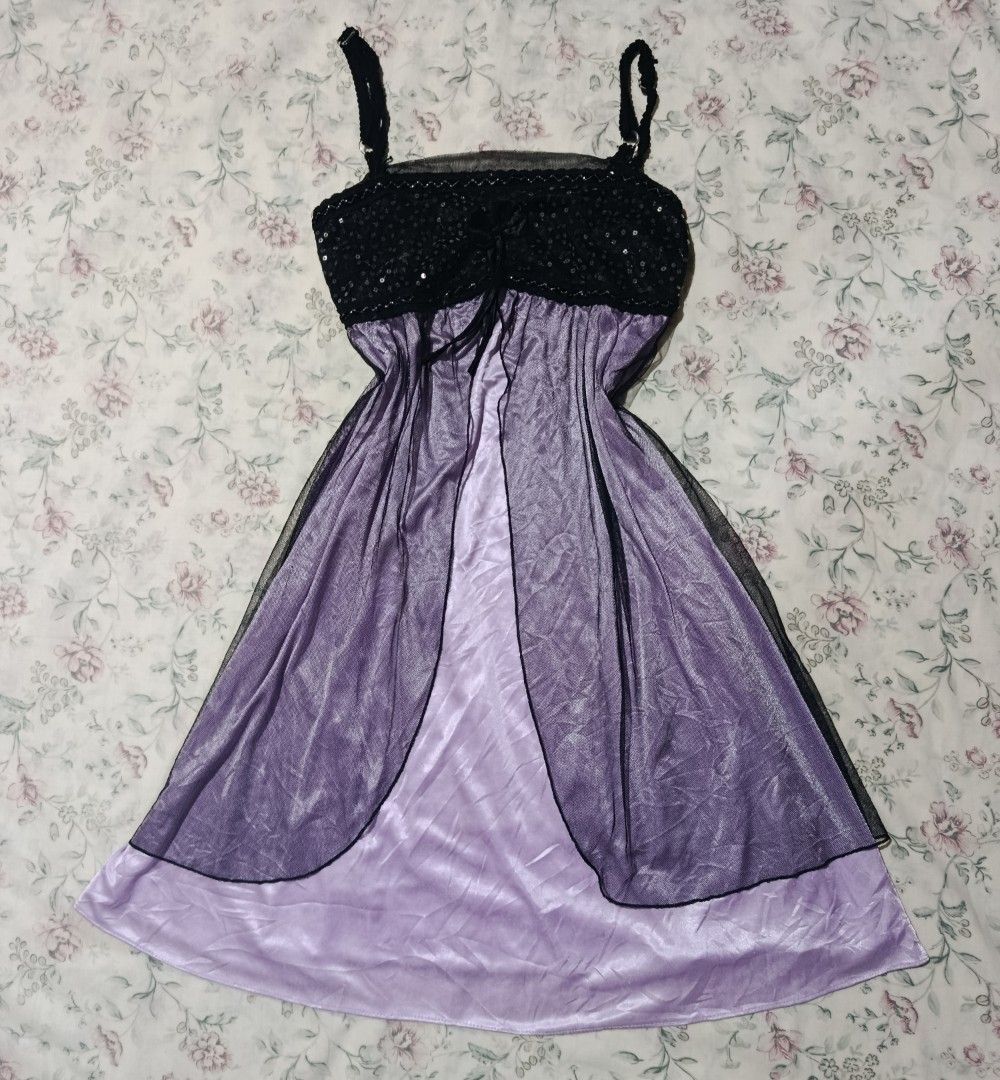 STRAPPY VIOLET (Category: Sleeveless) located in Manila. Submitted by itzme_acquaria (Listing ID 1465841407, Image 1). Description: XS-S.