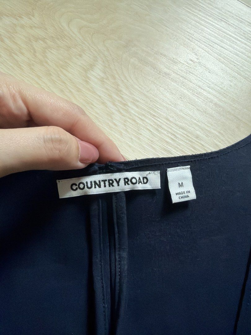 Structured Blouse (Category: Blouses) located in Singapore. Submitted by siberry (Listing ID 1465840765, Image 2). Description: Ptp 18” Length 23” Structured neoprene material No trades no negos no fussies no further measurements, just trying to clear Mailing can be combined for 2 items.