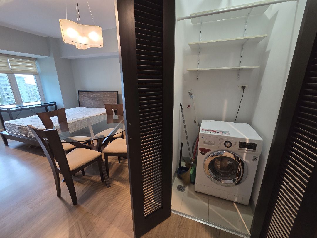 Studio Unit in Meranti, Two Serendra for Rent (Category: Apartments & Condos) located in Taguig. Submitted by dcaronan (Listing ID 1295682786, Image 3). Description: Studio Unit at Meranti, Two Serendra for Rent The unit is on the 11th floor 36sqm Fully-furnished 1 bathroom, no balcony Facing 26th Street Terms Monthly rent is 33k per month Inclusive of association dues Parking slot not included Minimum one year contract Two month security deposit