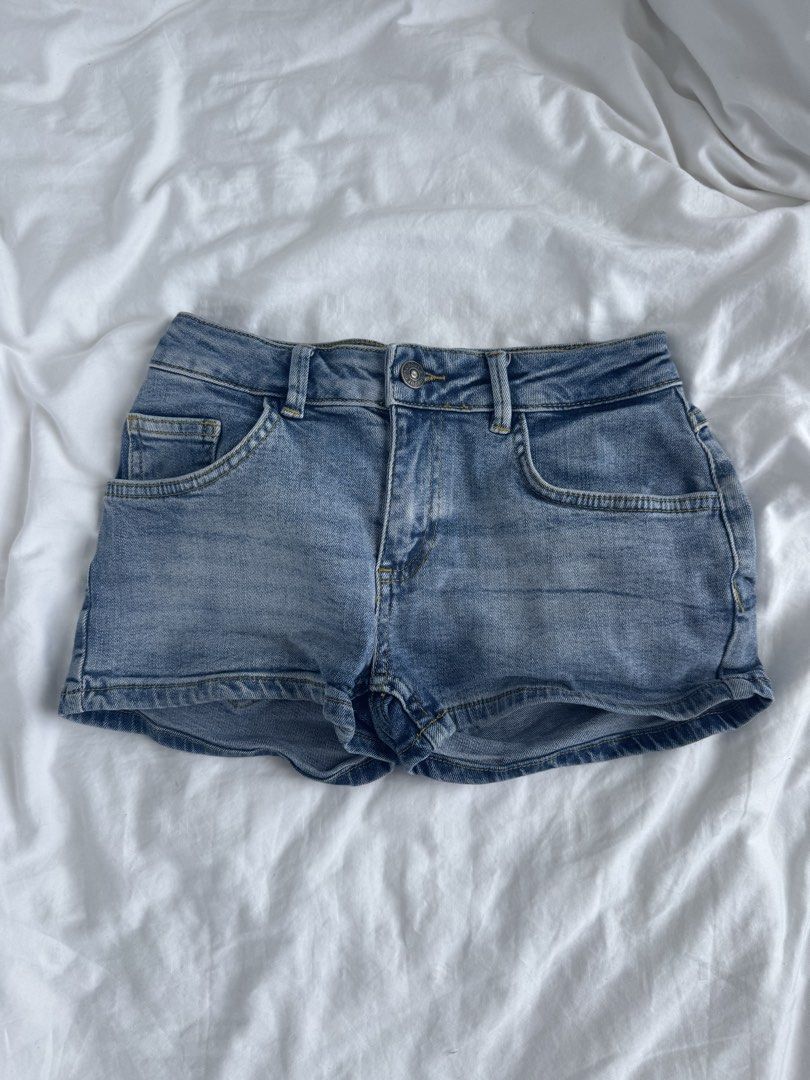 Subdued Low Rise Denim Shorts (Category: Shorts) located in Taguig. Submitted by babyspice888 (Listing ID 1465793257, Image 1). Description: Y2K-style low rise denim shorts with embroidery Condition: Worn but no flaws, good condition, taken care of Original Selling price = ₱4000+.