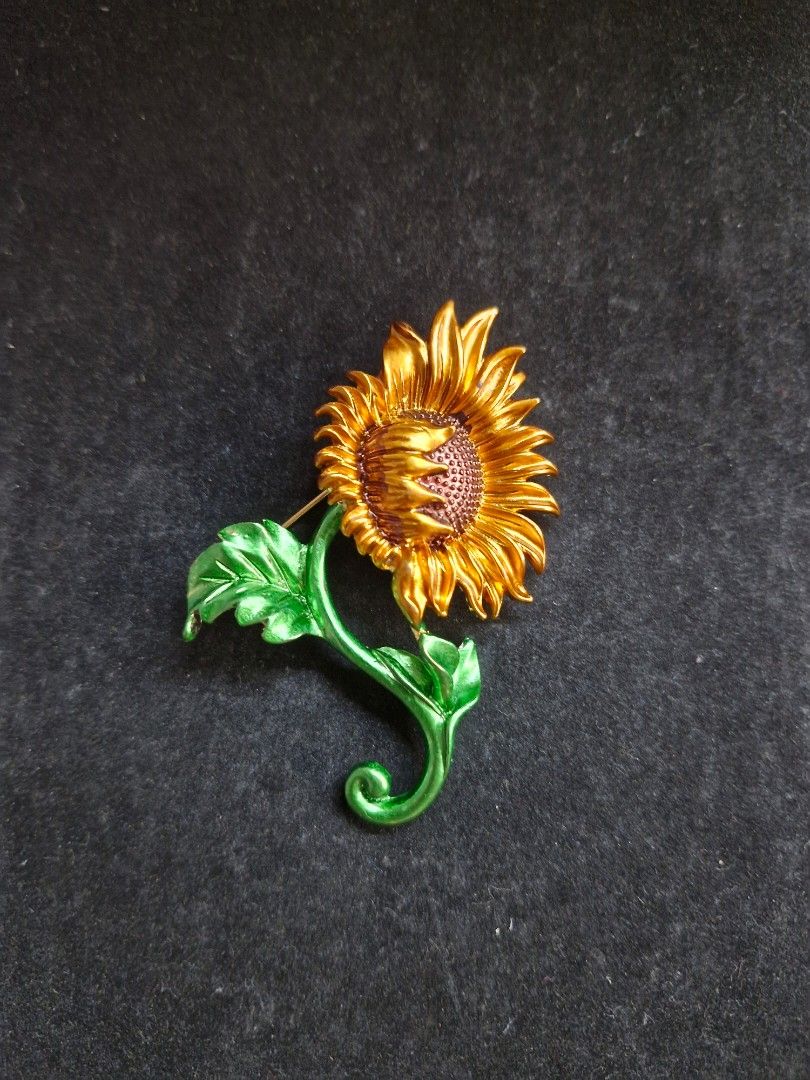 Sunzilla Brooch (Category: Brooches) located in Taguig. Submitted by mommaschoice (Listing ID 1465774957, Image 1). Description: Brand new Beautifully crafted design Lightweight won't damage the fabric Ships nationwide.