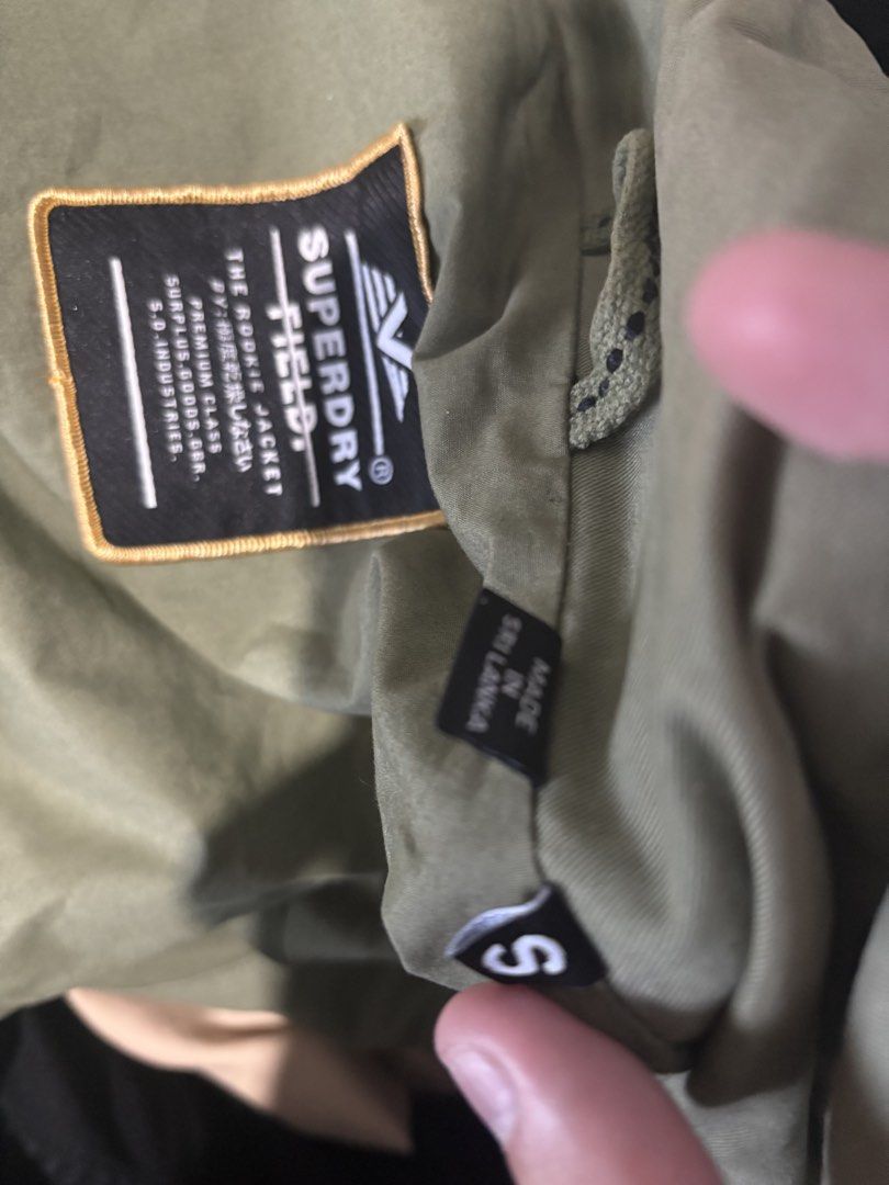 SUPERDRY FIELD JACKET (Category: Coats, Jackets and Outerwear) located in Manila. Submitted by b2kmigo (Listing ID 1465952180, Image 3). Description: Worn only thrice. Grew out of the style. Bought for 6,800 a few years ago in superdry megamall. No issues, no missing buttons, zippers work.