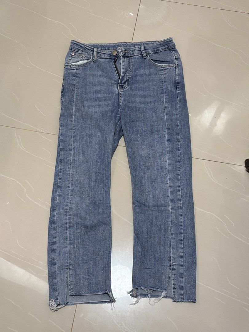 TAKE ALL pants (Category: Jeans) located in Manila. Submitted by mokishops (Listing ID 1465809603, Image 1). Description: TAKE ALL ₱500 Size 26-28 J&T & LBC delivery 📍 Plaridel, Bulacan.