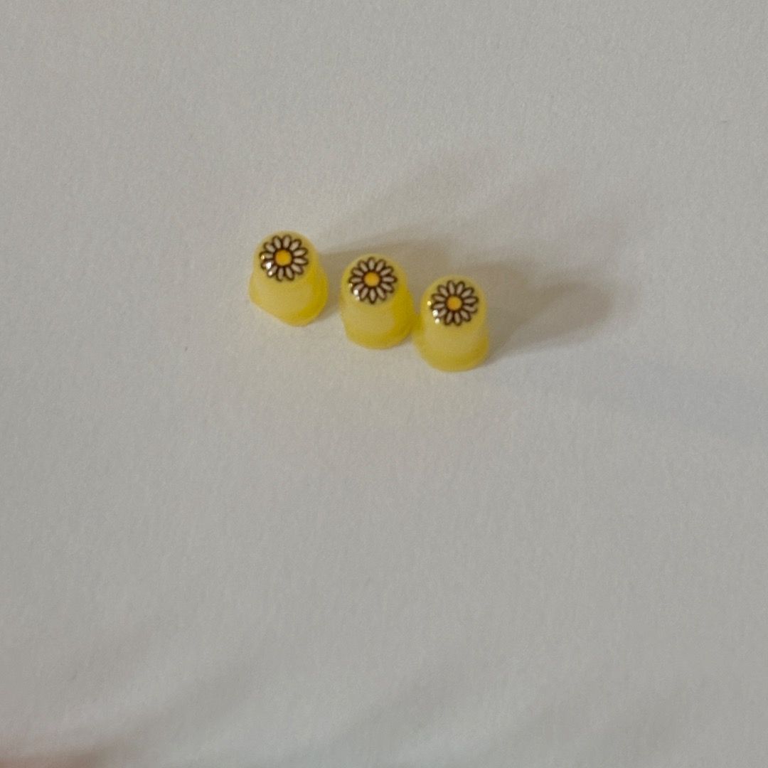 Tamagotchi Meets Custom Button (Category: Kids Toys) located in Marikina City. Submitted by majo-esguerra (Listing ID 1465793633, Image 2). Description: RFS: Decluttering Can do same-day delivery via Grab and Lalamove within Metro. Can ship via LBC for around 50php..
