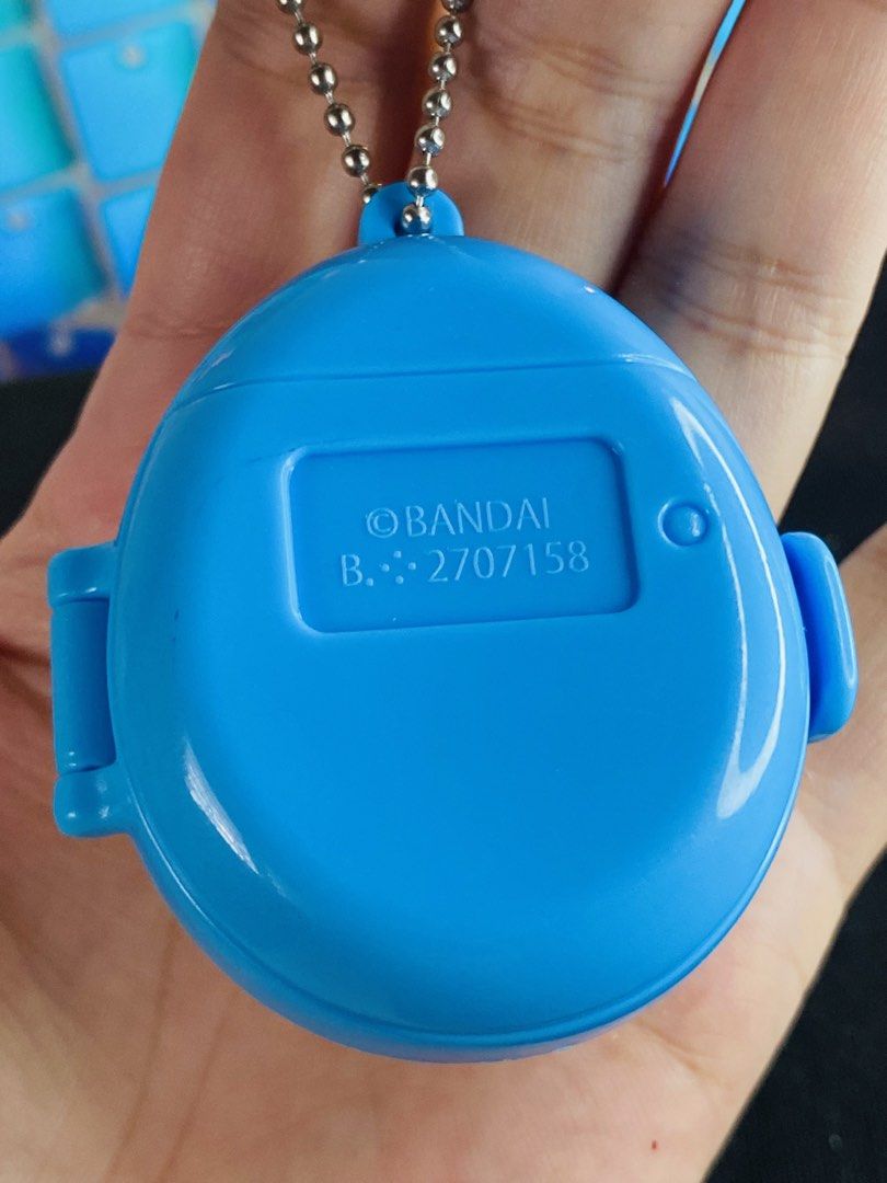Tamagotchi Swing Case (Mametchi) (Category: Character Goods) located in Manila. Submitted by kawaii_omocha_est2020 (Listing ID 1465938724, Image 3). Description: .