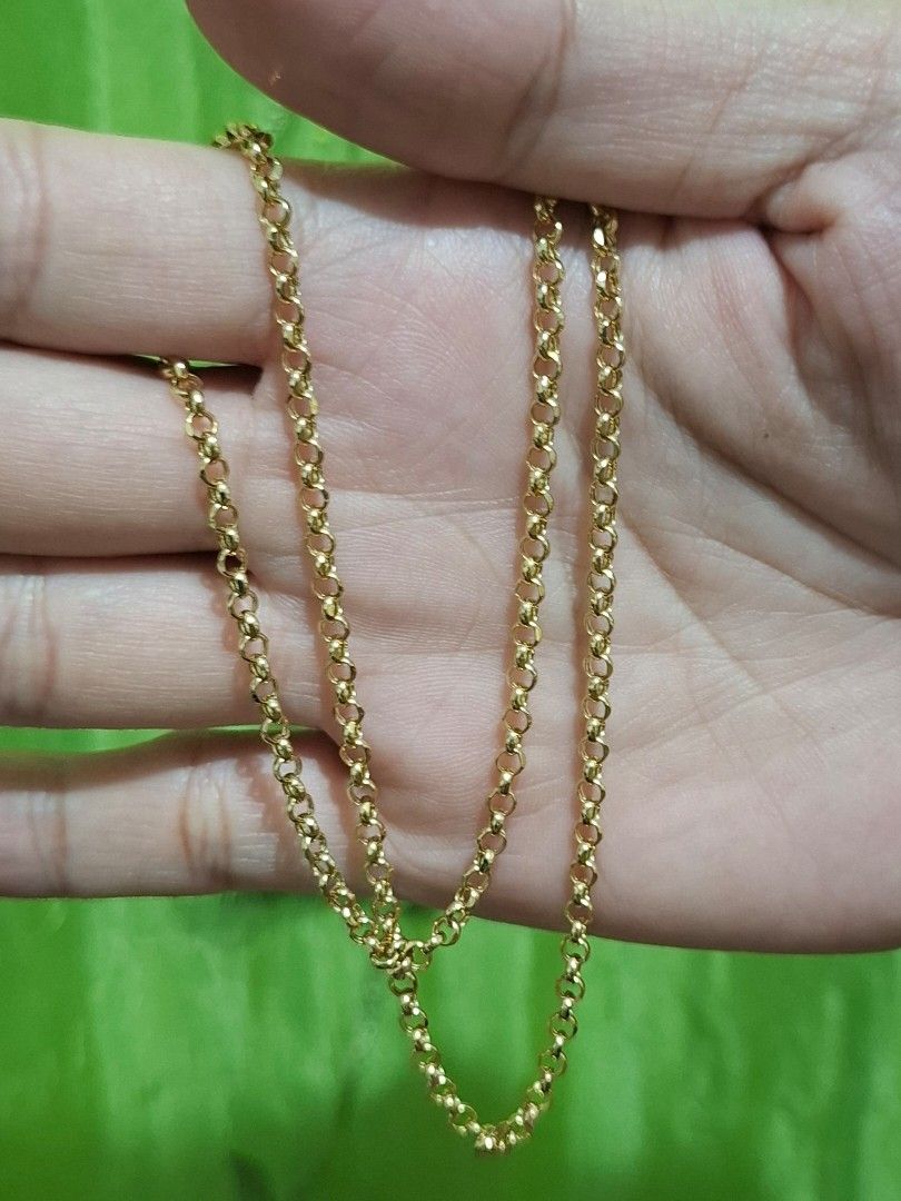 Tauco Gold chain necklace (Category: Necklaces) located in Caloocan City. Submitted by michelle.golveo (Listing ID 1465774064, Image 1). Description: 🔗 TAUCO CHAIN ✨ BRAND NEW • ON HAND 💛 18K GOLD • PAWNABLE 📏 SIZE 18.