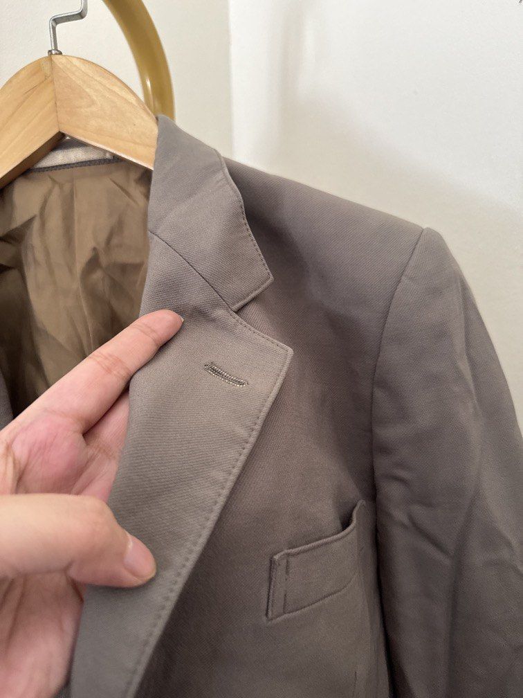 Taupe Boyfriend Blazer (Category: Coats, Jackets and Outerwear) located in Mexico. Submitted by studioleraph (Listing ID 1465796220, Image 3). Description: 🛍️ Perfect for your personal wardrobe 🫶 Please see actual measurements on last photo. 👗 The actual item being sold is the original garment shown in the product photos. Small differences in fit, drape, color, texture, or details may occur. 💌 Condition: • Preloved; Please wash the items befo
