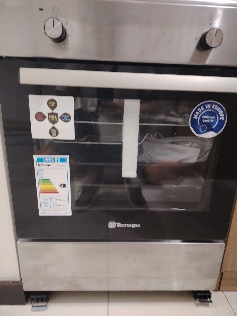 Technogas induction range 60cm (Category: Cookers) located in Manila. Submitted by allerlim24 (Listing ID 1465781872, Image 2). Description: Selling our brand new never been use Technogas induction range Model :Tfi6004frx For 37,000 only bought from sm appliance store for 46k Negotioable for 35k if kunin kaagad.