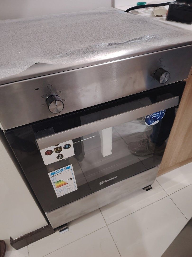 Technogas induction range 60cm (Category: Cookers) located in Manila. Submitted by allerlim24 (Listing ID 1465781872, Image 1). Description: Selling our brand new never been use Technogas induction range Model :Tfi6004frx For 37,000 only bought from sm appliance store for 46k Negotioable for 35k if kunin kaagad.