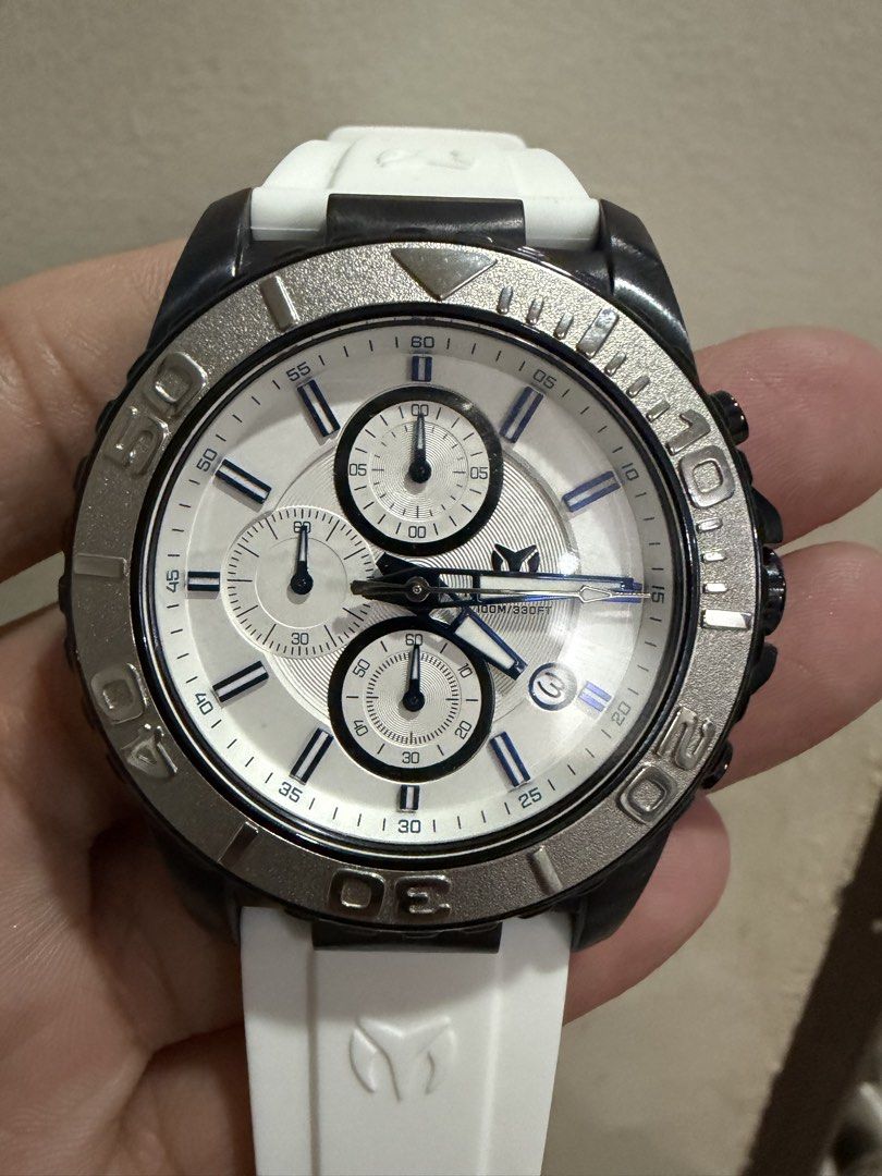 Technomarine Sea Grace (Category: Men's Watches) located in Las Pinas. Submitted by nathrib (Listing ID 1465843317, Image 1). Description: Technomarine Sea Grace TM-724006 No issue Complete with box Negotiable 100% legit.