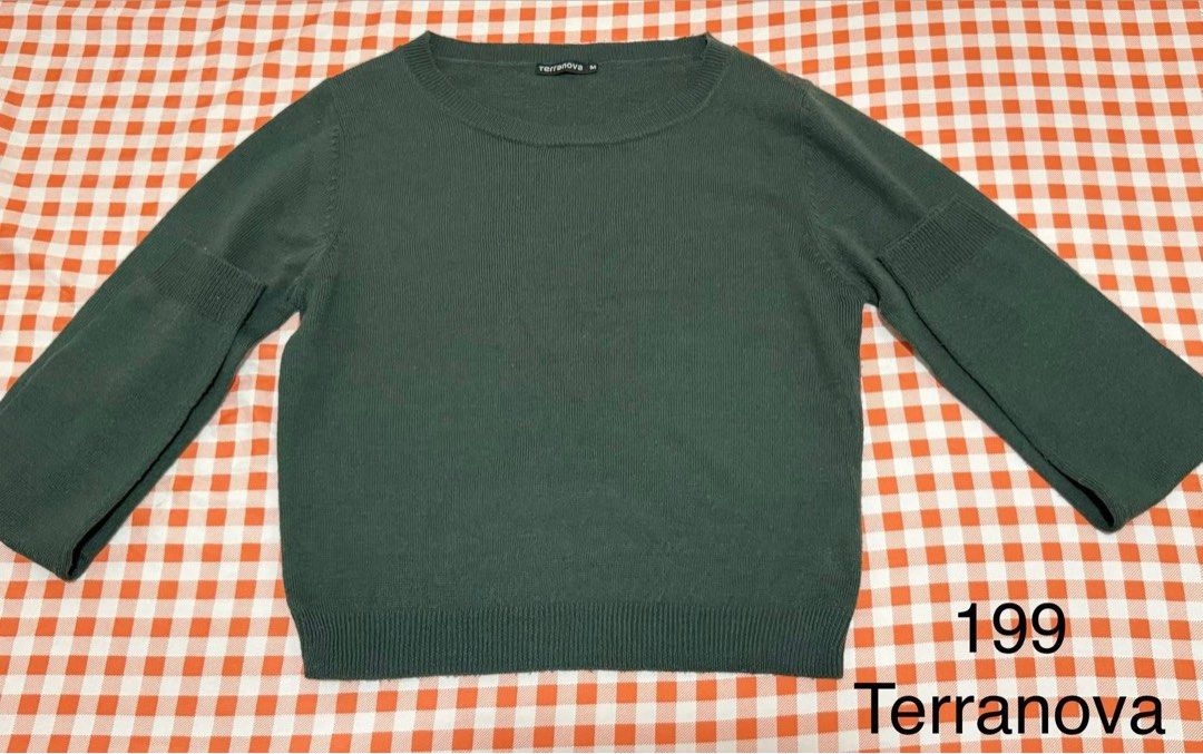Terranova Dark Green Knit Sweater Size M (Category: Longsleeves) located in Quezon City. Submitted by itsmesummeeer (Listing ID 1465943499, Image 1). Description: - Brand: Terranova (bought at SM North) - Color: Dark Green - Size: Medium (tag attached) / W: 15”, L: 18”, Sleeves: 25.5” - Style: Crew neck, long sleeves, ribbed cuffs and hem - Condition: Used but not abused - Perfect for daily casual wear and layering.