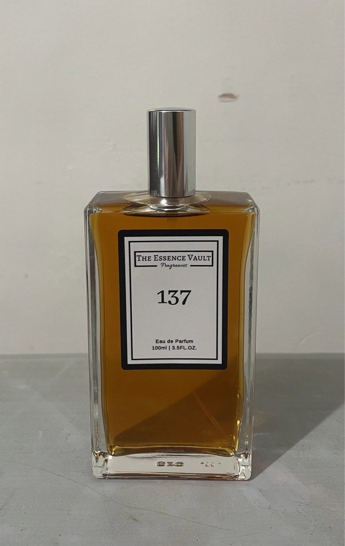 The Essence Vault No. 137 EDP 100 ml (Category: Fragrance & Deodorants) located in Iloilo. Submitted by sesamhie_ (Listing ID 1465905306, Image 1). Description: The Essence Vault Eau de Parfum 100 ml - alternative inspired by Chanel Chance Eau Tendre - new and never used.