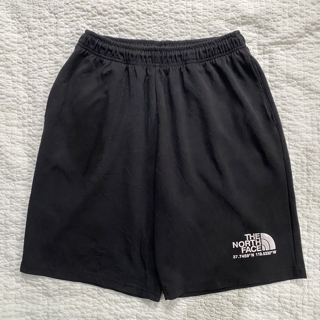 The North Face Coordinate Black Shorts (Category: Shorts) located in Iloilo. Submitted by chapxythriftshop (Listing ID 1465869022, Image 1). Description: The North Face Short Measurements: width - 26 to 38 length - 20 inches Condition Details: Good as new No pinholes Color rate: 9.8/10 My Price / Asking Price: 500 Transaction Details: Location: Mali-ao, Pavia, Iloilo Payment: Gcash Shipping via: J&T (Buyer shoulders shipping fee).