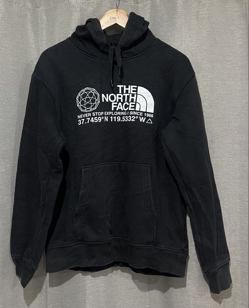 The north face hoodie! (Category: Coats, Jackets and Outerwear) located in General Trias. Submitted by luxfinds2019 (Listing ID 1465845036, Image 2). Description: The north facee hoodie! 799 shipped only! Fits medium 21by26.5 Excellent condition 💯 Loc laguna Pm.