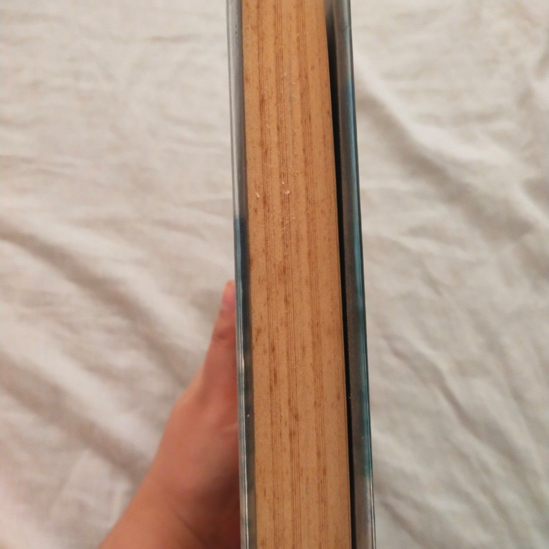 The Siren by Kiera Cass (Category: Storybooks) located in Manila. Submitted by mrswinterstrange (Listing ID 1465850691, Image 2). Description: Preloved with visible yellowing of pages. Delivery fee is also buyer's responsibility. This will come from Novaliches, QC. Feel free to message me for any questions!.
