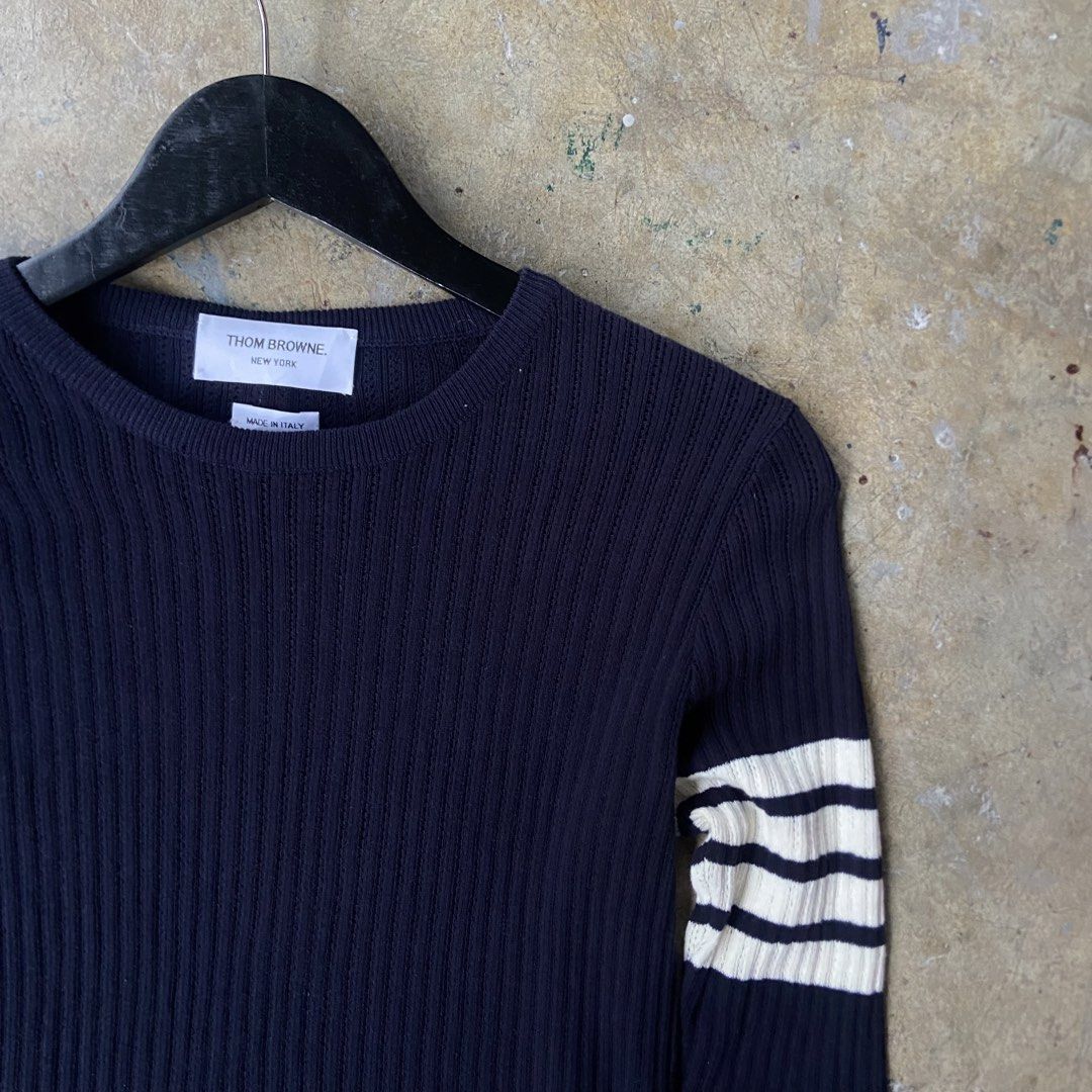 Thom browne intarsia knitted (Category: Luxury Apparel) located in Dueñas. Submitted by d1gidoll (Listing ID 1465828178, Image 3). Description: 15.5 x 22 stretchable No flaws.