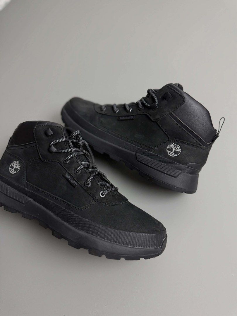TIMBERLAND FIELD TREKKER MID TRAINER (Category: Sneakers) located in Guagua. Submitted by sweetboyy (Listing ID 1465772758, Image 2). Description: TIMBERLAND FIELD TREKKER MID TRAINER SIZE 11.5US MENS.