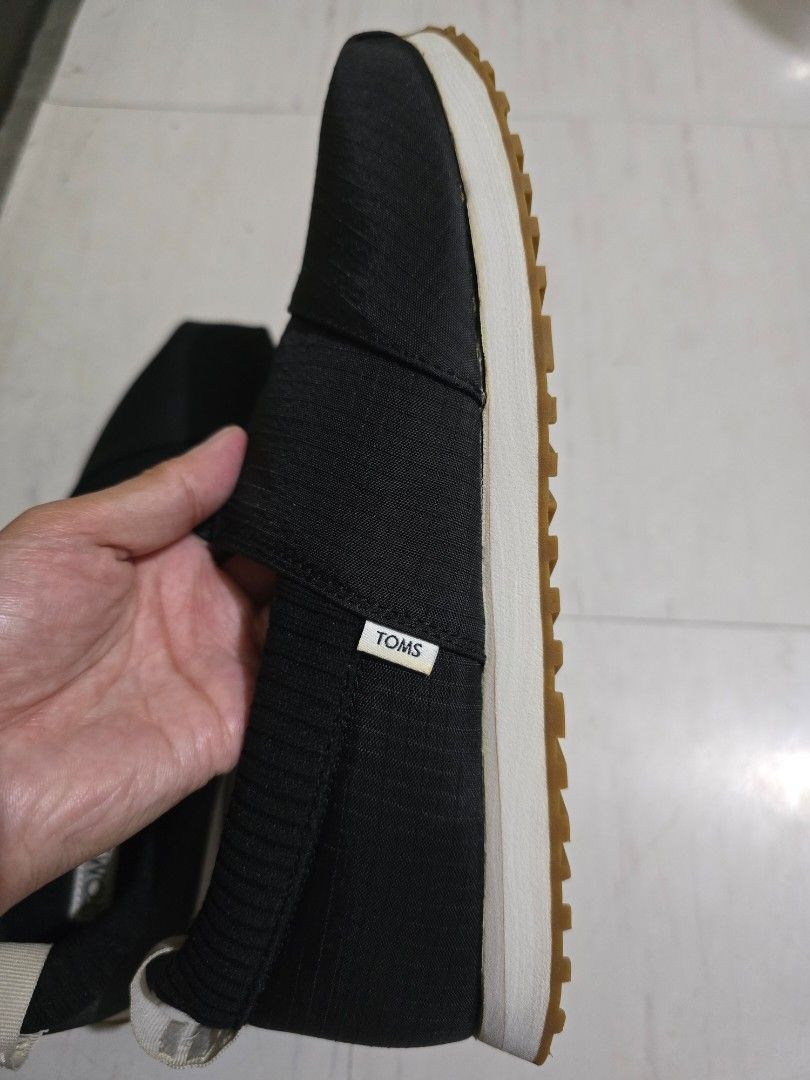 Toms Alpargata Resident Black Ripstop - 8 (Category: Casual Shoes) located in Tanjay. Submitted by banannabeth (Listing ID 1465902327, Image 3). Description: With original box 🚚 MOP: GCash or Gotyme Courier: J&T.