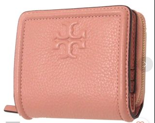 (Category: ) located in . Submitted by declutterpreloved2.0 (Listing ID 1465818367, Image 1). Description: .