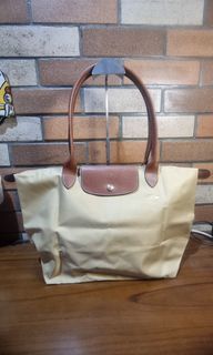 (Kategori: ) berada di . Dikirim oleh litano (ID iklan 1465913232, Gambar 1). Deskripsi: .