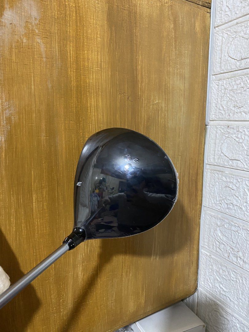 Tour Edge EXOTICS Golf Driver (Category: Golf) located in Makati City. Submitted by issa124 (Listing ID 1465889012, Image 3). Description: Brand New Old Stock Tour Edge Exotic EX9 10 degrees Golf Driver Right hand - Regular Flex Fujikura Pro 57 shaft Lamkin grip Driver is in brand new condition, still in plastic. Very forgiving with high MOI and adjustable loft. Meetups around Makati | BGC | Pasay Shipping thru Lalamove | LBC | JnT.