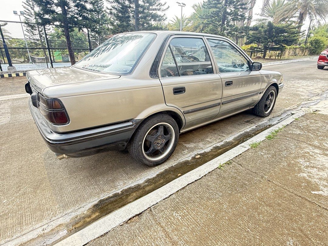 Toyota Corolla Xe Manual (Category: Used Cars) located in Cavite. Submitted by don_sinoda (Listing ID 1465899833, Image 2). Description: Touota corolla xe 1992 Power steering Fresh body and interior Smooth paint 15mag wheels 12 v 5speed transmission Cavite location.