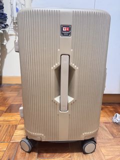 (Category: ) located in . Submitted by atsipreloved (Listing ID 1465900179, Image 1). Description: .