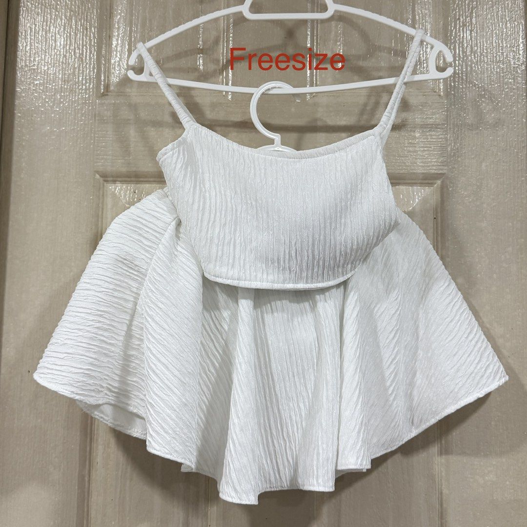 Two Piece Bikini Sets / Swimsuit (Category: Bikinis & Swimsuits) located in Makati City. Submitted by julyco. (Listing ID 1465822534, Image 3). Description: - Sizes range from XS-M - ₱200 each - ₱1600 take all (bundle) - Variety of bikini sets and swimsuits available (two-piece options) - Trendy prints & colors: White, black, floral, zebra print, tie-dye blue, brown, and palm tree print - Features: Adjustable straps, cute ruffles, and secure tie 