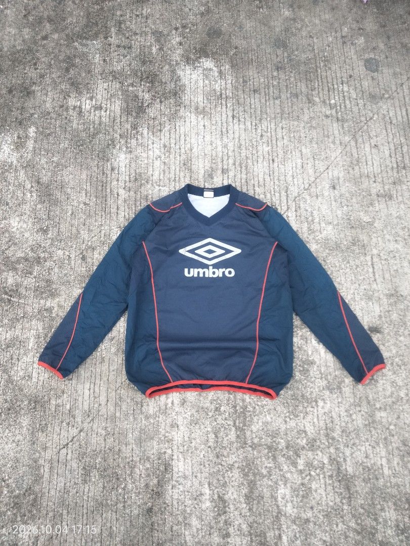 Umbro Windbreaker (Category: Coats, Jackets and Outerwear) located in Caloocan City. Submitted by haruconcep52476 (Listing ID 1465139503, Image 1). Description: Dimensions W20×L27 Good condition Color rate 9 No issue.