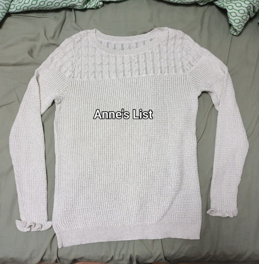 Unbranded Knitted Sweater White S-M (Category: Longsleeves) located in Santa Maria. Submitted by anne_s.list (Listing ID 1465938926, Image 3). Description: - Color: White - Style: Long sleeves with trendy ruffled cuffs, ribbed texture, and cable knit upper chest pattern - Fit: Small to medium frames (17 inches chest width) - Perfect for: Casual days, office wear, or chilly weather.