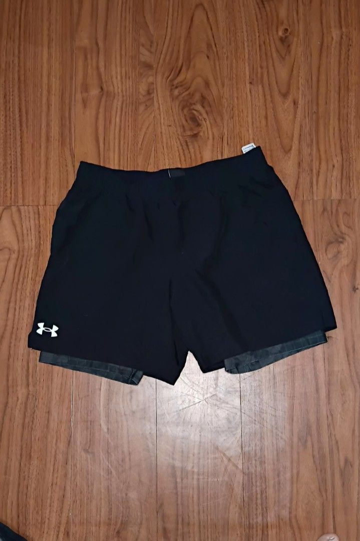 Under Armour 2in1 Active Short (Category: Activewear) located in Cebu City. Submitted by cebuanamomshies (Listing ID 1465793984, Image 3). Description: XL Teen can fit M-L adult W30-34 Elastic waistband With inner thigh short with pockets Polyester.