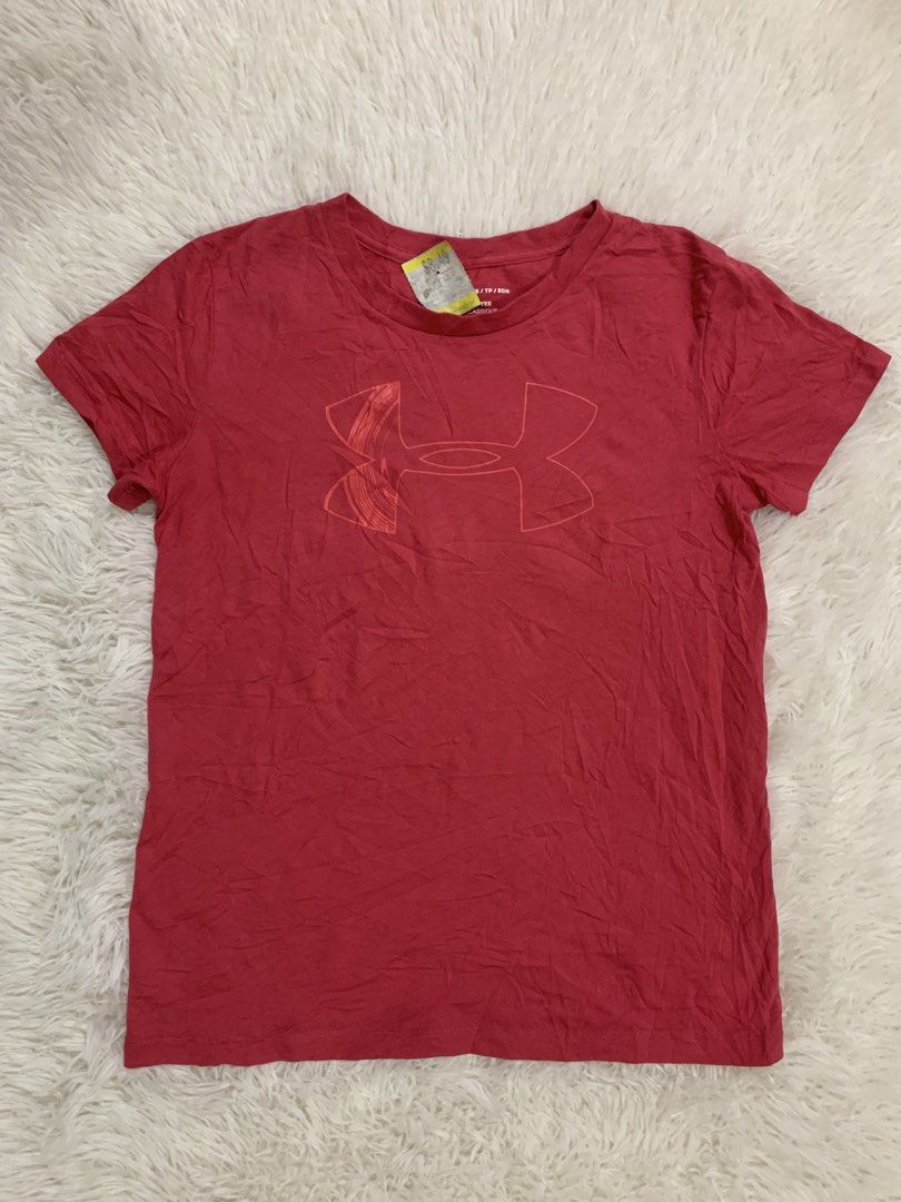 Under Armour Classic Tee pink XS (Category: Shirts) located in Iba. Submitted by thriftcoyan (Listing ID 1465773316, Image 1). Description: - Brand: Under Armour - Item: Women's classic activewear tee - Color: Pink - Size: XS - Design: Short sleeves, round neckline, large logo graphic on front - Condition: Brand new with natural wrinkles from storage (easy to iron out) - Perfect for: Workouts, gym sessions, or casual everyday wear.