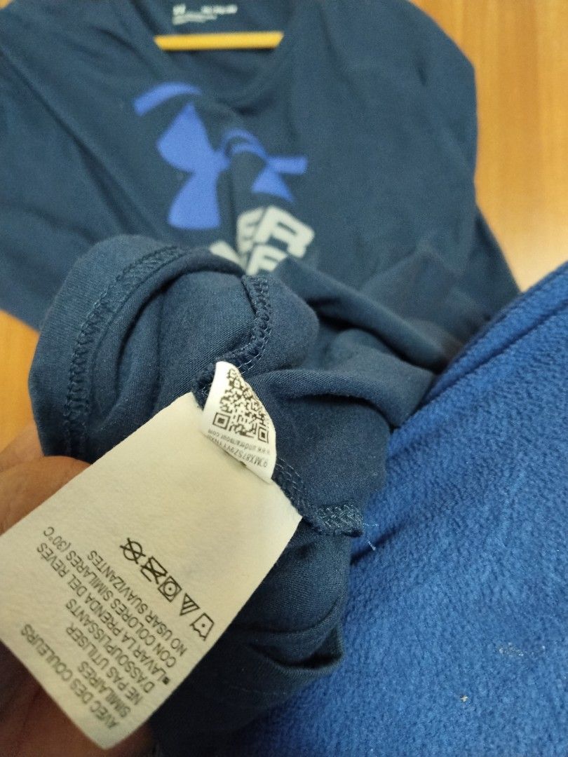 Under Armour Logo Tee XXXL (Category: Tshirts & Polo Shirts ) located in Mabalacat. Submitted by al_amin_thrift (Listing ID 1465859681, Image 3). Description: Under Armour Logo Tee — Navy, 3XL / Loose Fit Performance comfort — genuine Under Armour quality! ✔️ Authentic Under Armour — iconic sport brand ✔️ Big bold chest logo — instantly recognizable ✔️ Loose fit — relaxed, roomy, comfortable ✔️ Size 3XL — perfect for bigger frames ✔️ Navy blue — 