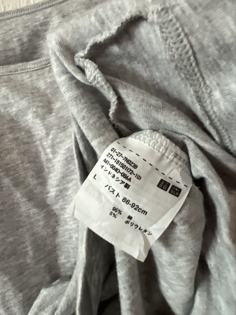 Uniqlo bra padded top (Category: Blouses) located in Amadeo. Submitted by mavmadel (Listing ID 1465822019, Image 2). Description: -large size -likenew -color rate 10/10.