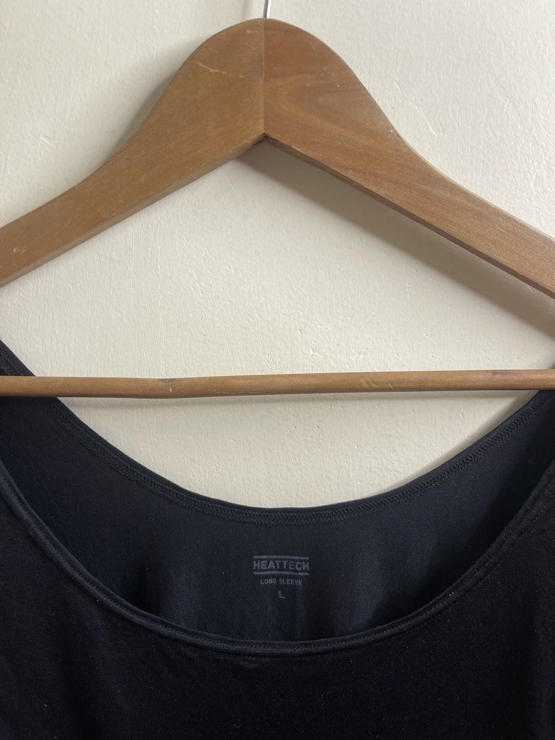 Uniqlo heattech longsleeve L fb21 (Category: Longsleeves) located in Baguio. Submitted by affordaprice_2600baguio (Listing ID 1465814569, Image 2). Description: .