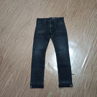 (Category: ) located in . Submitted by theyie (Listing ID 1465942205, Image 1). Description: .