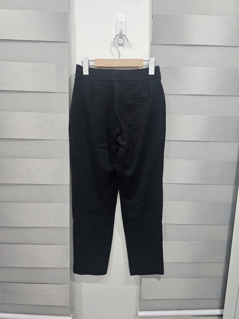Uniqlo Pants (Category: Other Bottoms) located in Manaoag. Submitted by dressupdear (Listing ID 1465808802, Image 2). Description: Php240 - Uniqlo Black Garterized (Small on tag) Php240 - Uniqlo Navy Blue Garterized (Small on tag) Php180 - Uniqlo Checkered Garterized (XtraSmall on tag).