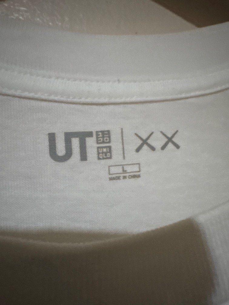 Uniqlo x Kaws Tee (Category: Tshirts & Polo Shirts ) located in Danao, Cebu. Submitted by welvirinec29053 (Listing ID 1465782489, Image 3). Description: size L dimes 21x27 color rate 9/10.