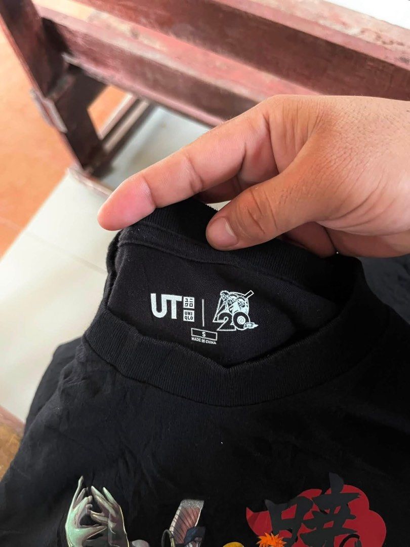 UNIQLO X NARUTO (Category: Tshirts & Polo Shirts ) located in Asuncion (Saug). Submitted by carls_thrift21 (Listing ID 1465768794, Image 2). Description: UNIQLO X NARUTO Size: Small on tag fit medium Dimes: 19/26 Like new Condition 10/10 Color Rate 250📥.
