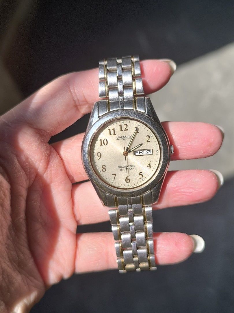 Men's Watch (Category: Luxury Watches) located in Manila. Submitted by sxynss (Listing ID 1465941741, Image 1). Description: solar Watch with date indicator.