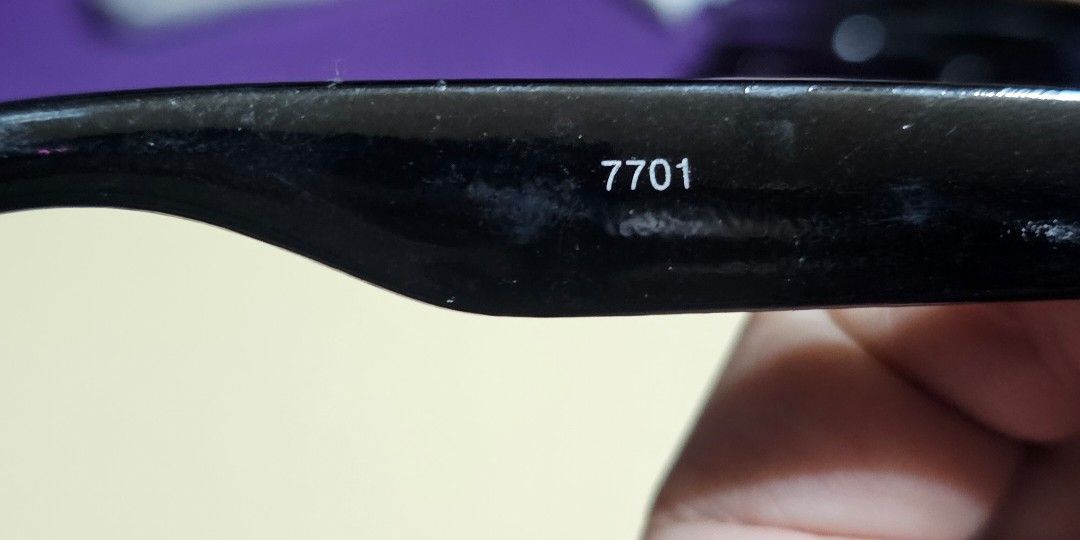 Van eyeglass sunglass (Category: Sunglasses & Eyewear) located in Manila. Submitted by onlinesmartshopping12 (Listing ID 1465891364, Image 2). Description: new but stored hence selling low missing case can be sunglass or eyeglasses.