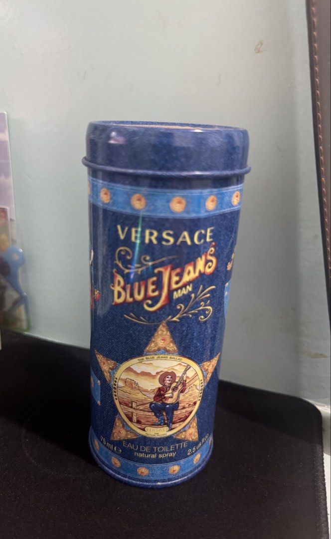 Versace Blue Jeans Man Eau De Toilette 75ml (Category: Fragrance & Deodorants) located in Quezon City. Submitted by jamesronqs (Listing ID 1465892571, Image 1). Description: - Brand: Versace Blue Jeans Man - Size: 75ml Eau de Toilette (Natural Spray) - Scent Profile: Fresh, classic, and versatile for everyday wear - Packaging: Comes with the iconic original blue metal tin container - Brand New .