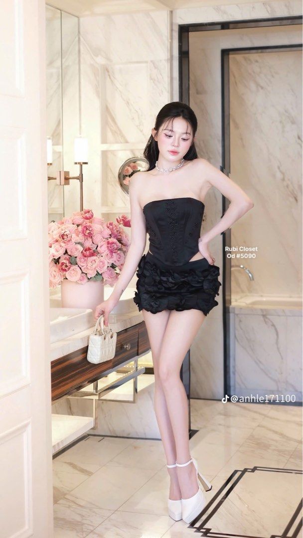 Vietnam Coords ORIGINAL OBB (Category: Sets or Coordinates) located in Paranaque City. Submitted by qkgr7zbqt7 (Listing ID 1465926544, Image 3). Description: Worn once. Pwede tumawad basta sure buyer..