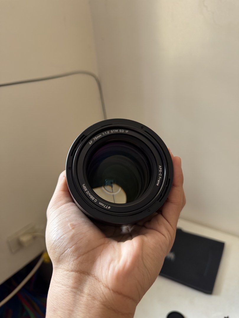 Viltrox AF 75mm F1.2 Pro Sony E-mount Lens (Category: Lens & Kits) located in Manila. Submitted by kazashi35220 (Listing ID 1465820677, Image 1). Description: .