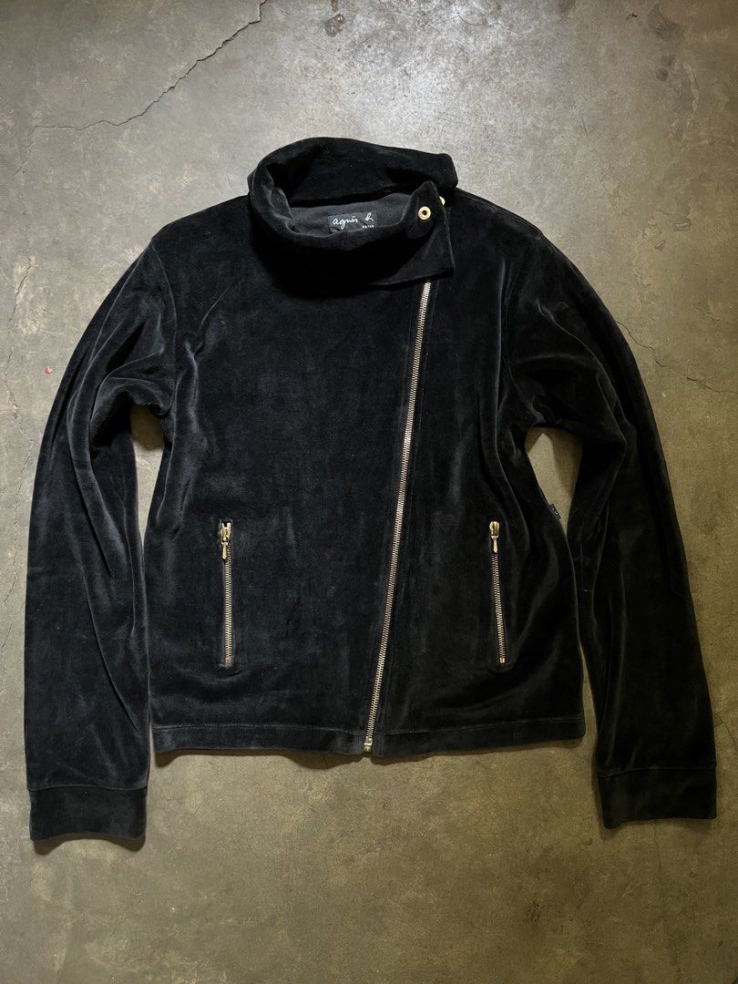 Vintage agnes b. velvet/velour jacket (Category: Coats, Jackets and Outerwear) located in Manila. Submitted by ljpgdn (Listing ID 1462419159, Image 1). Description: Dm me for more deets :).