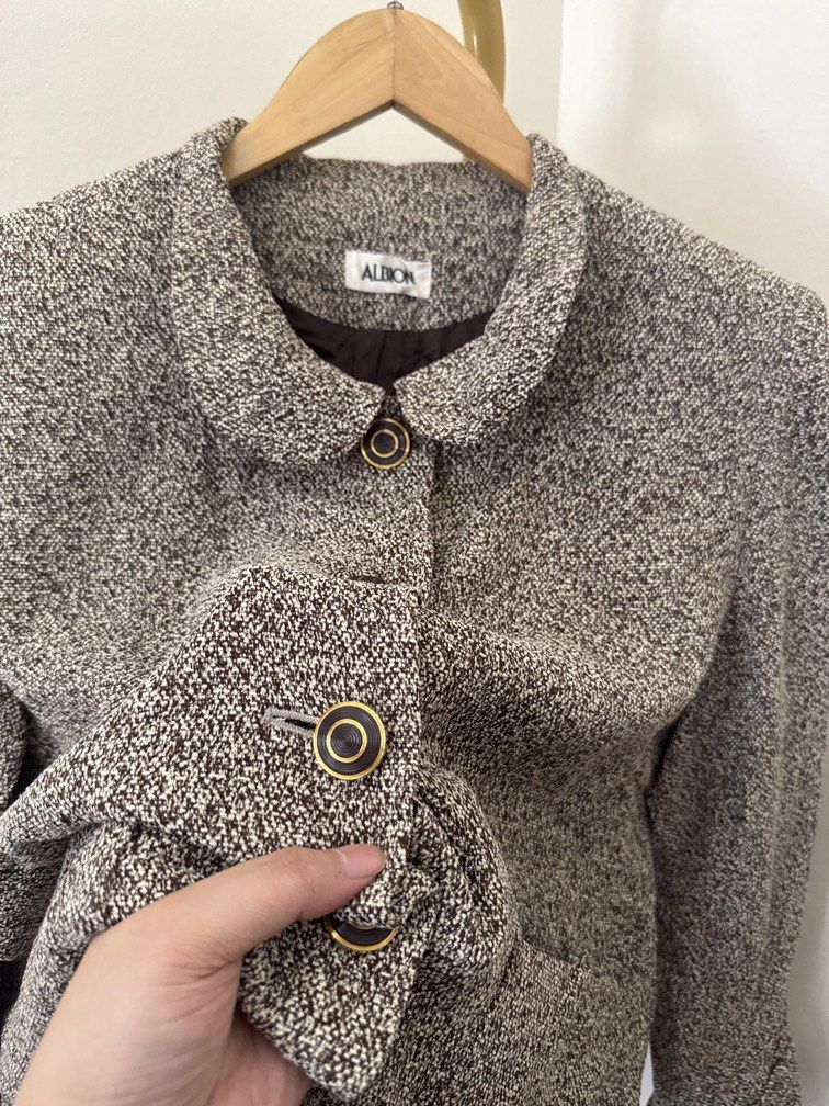 Vintage Brown Textured Blazer (Category: Coats, Jackets and Outerwear) located in Mexico. Submitted by studioleraph (Listing ID 1465806977, Image 2). Description: 🛍️ Perfect for your personal wardrobe 🫶 Please see actual measurements on last photo. 👗 The actual item being sold is the original garment shown in the product photos. Small differences in fit, drape, color, texture, or details may occur. 💌 Condition: • Preloved; Please wash the ite
